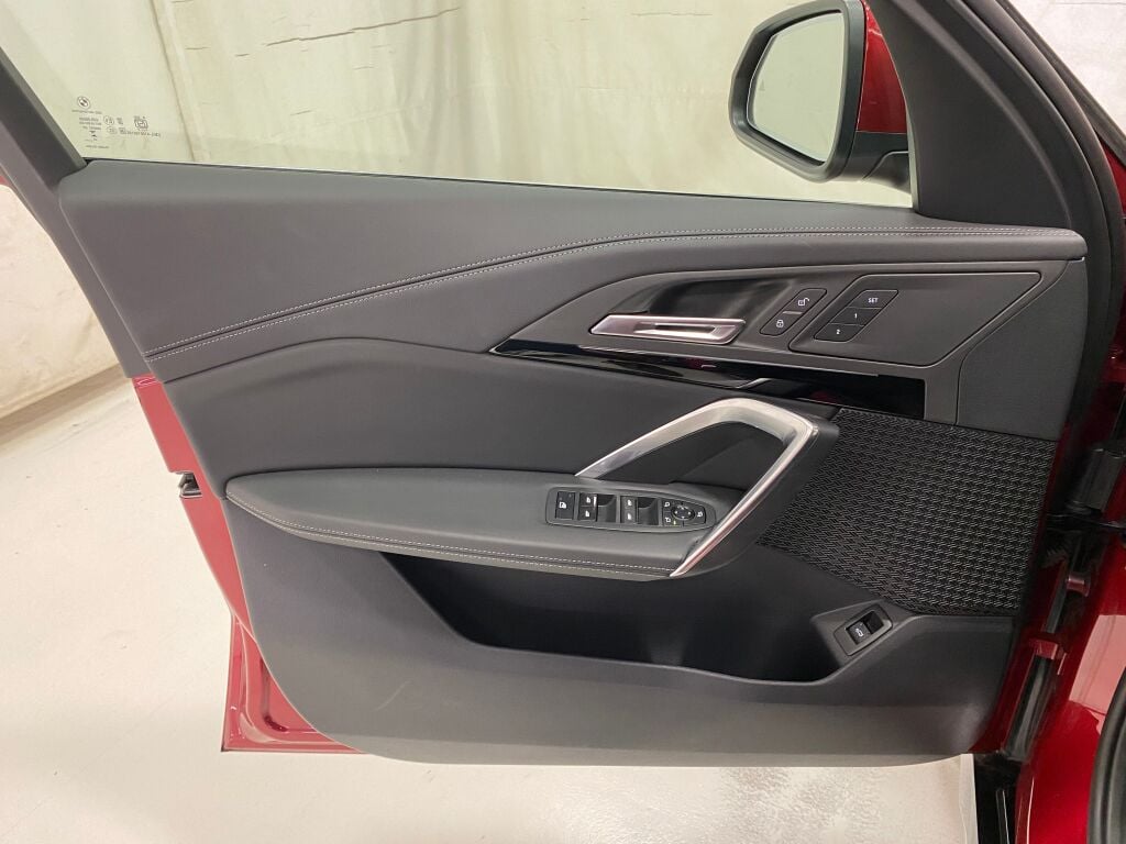 2026 BMW X1 photo 28 of 37