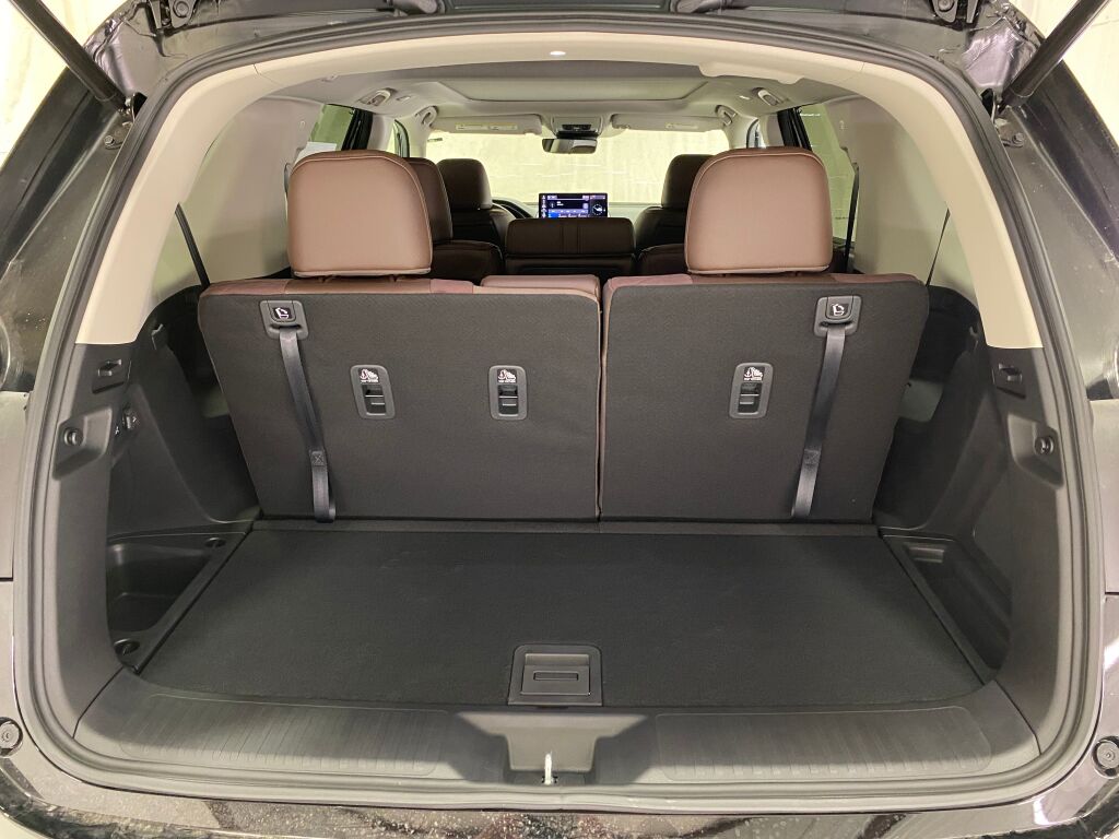 2026 Honda Pilot photo 11 of 24