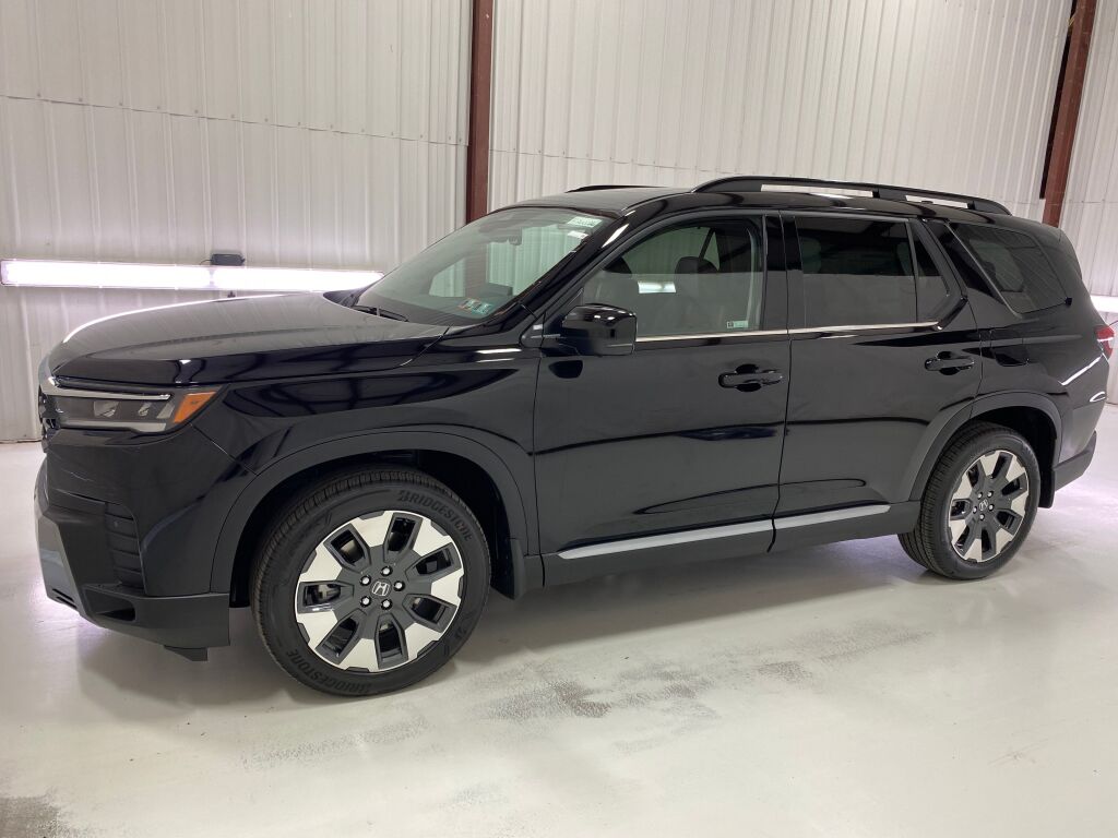 2026 Honda Pilot photo 4 of 24