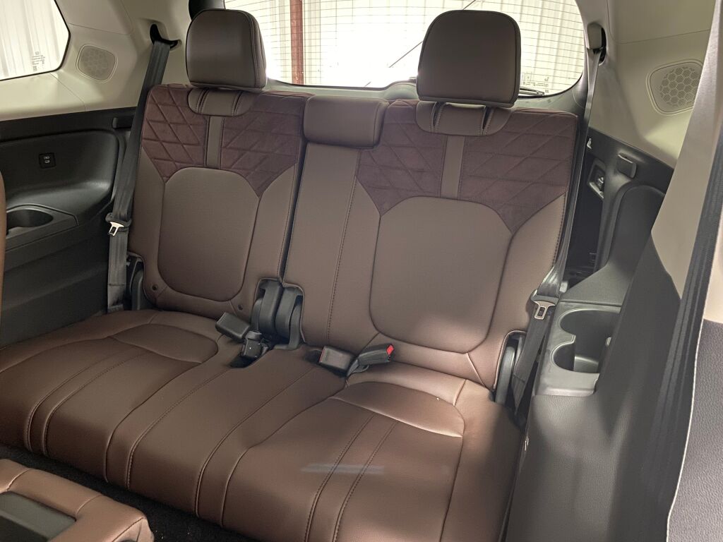 2026 Honda Pilot photo 14 of 24
