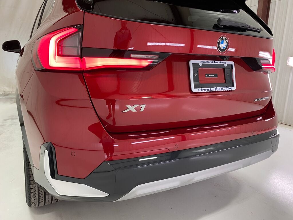 2026 BMW X1 photo 17 of 37