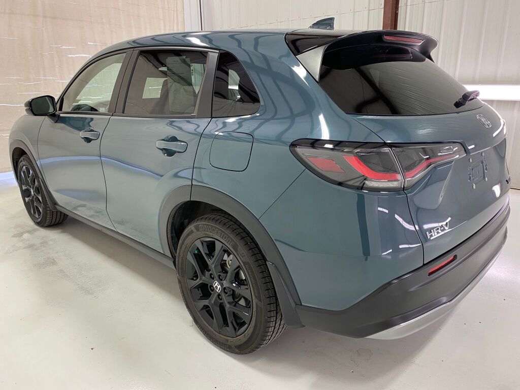 2024 Honda HR-V photo 5 of 10