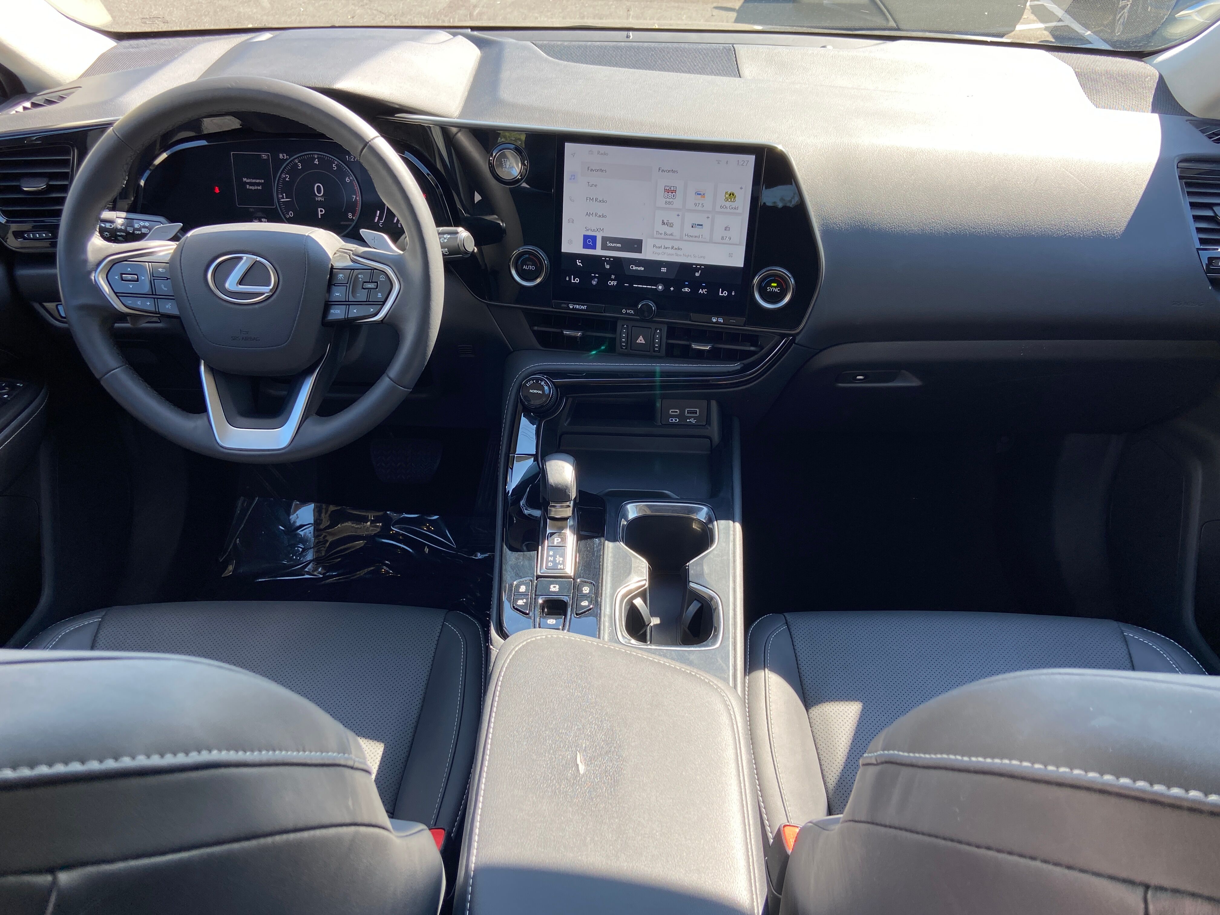 2022 Lexus NX 350 photo 2