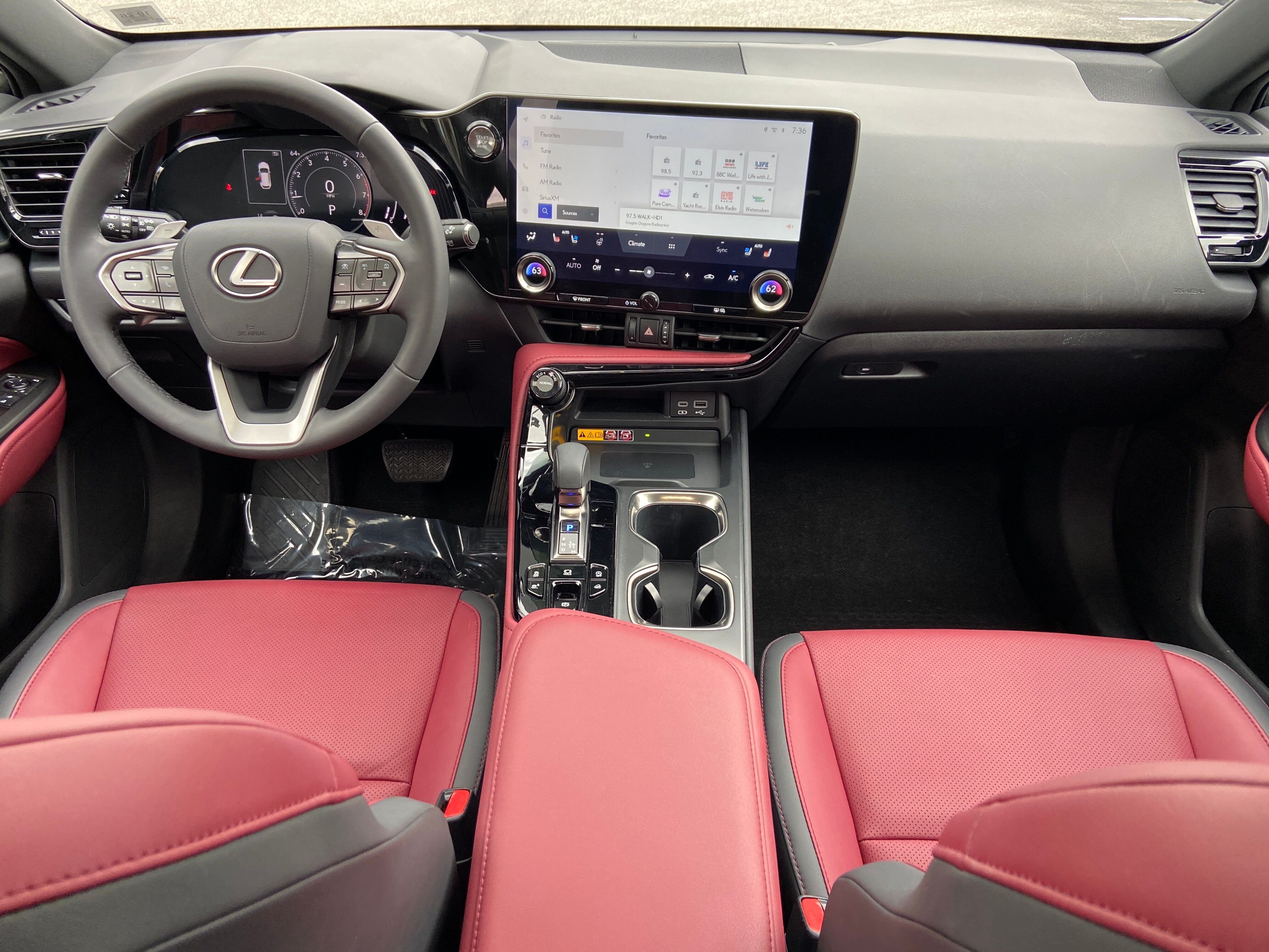 2022 Lexus NX 350 Premium photo 2