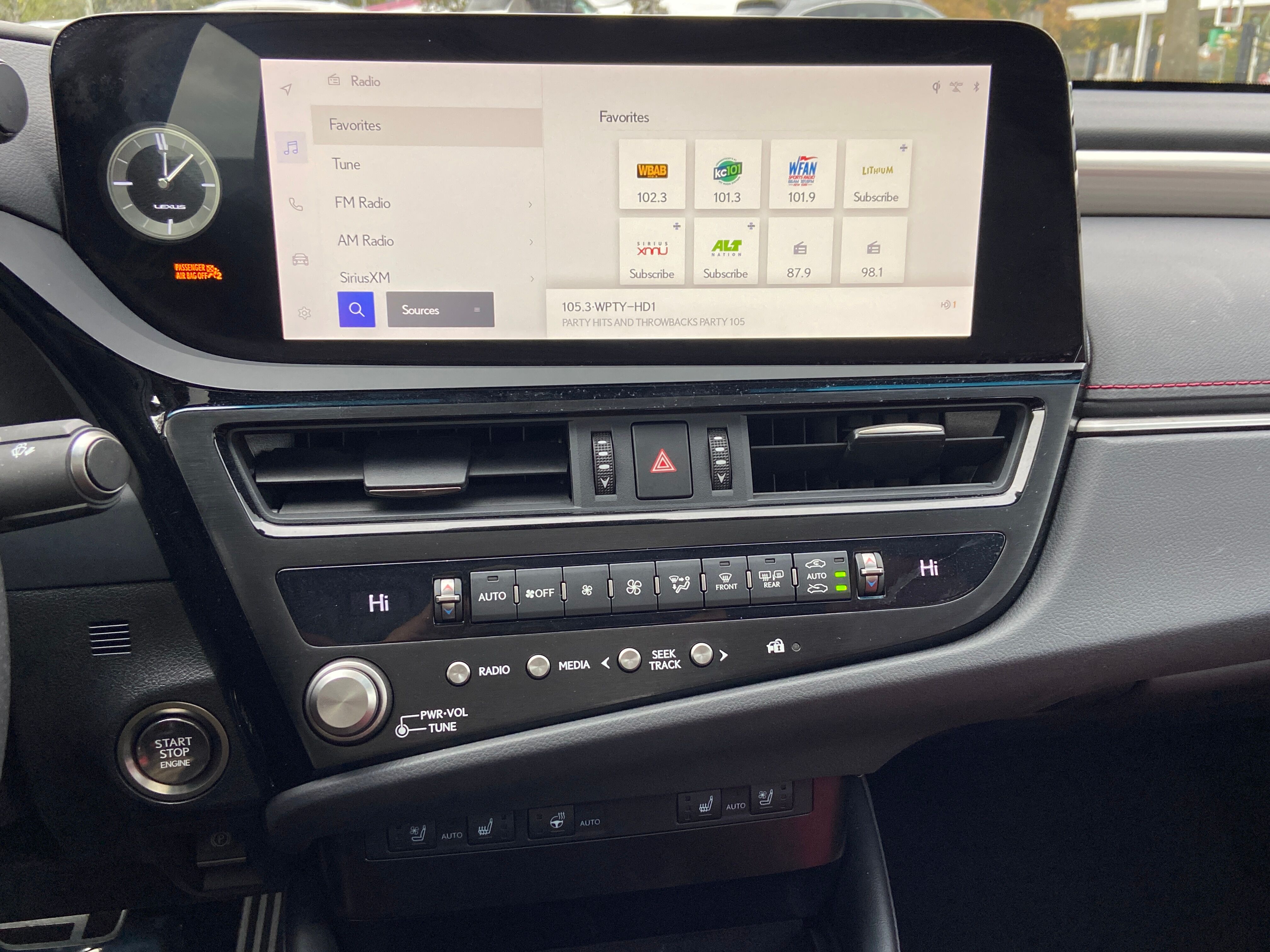 2023 Lexus ES 350 F SPORT photo 3