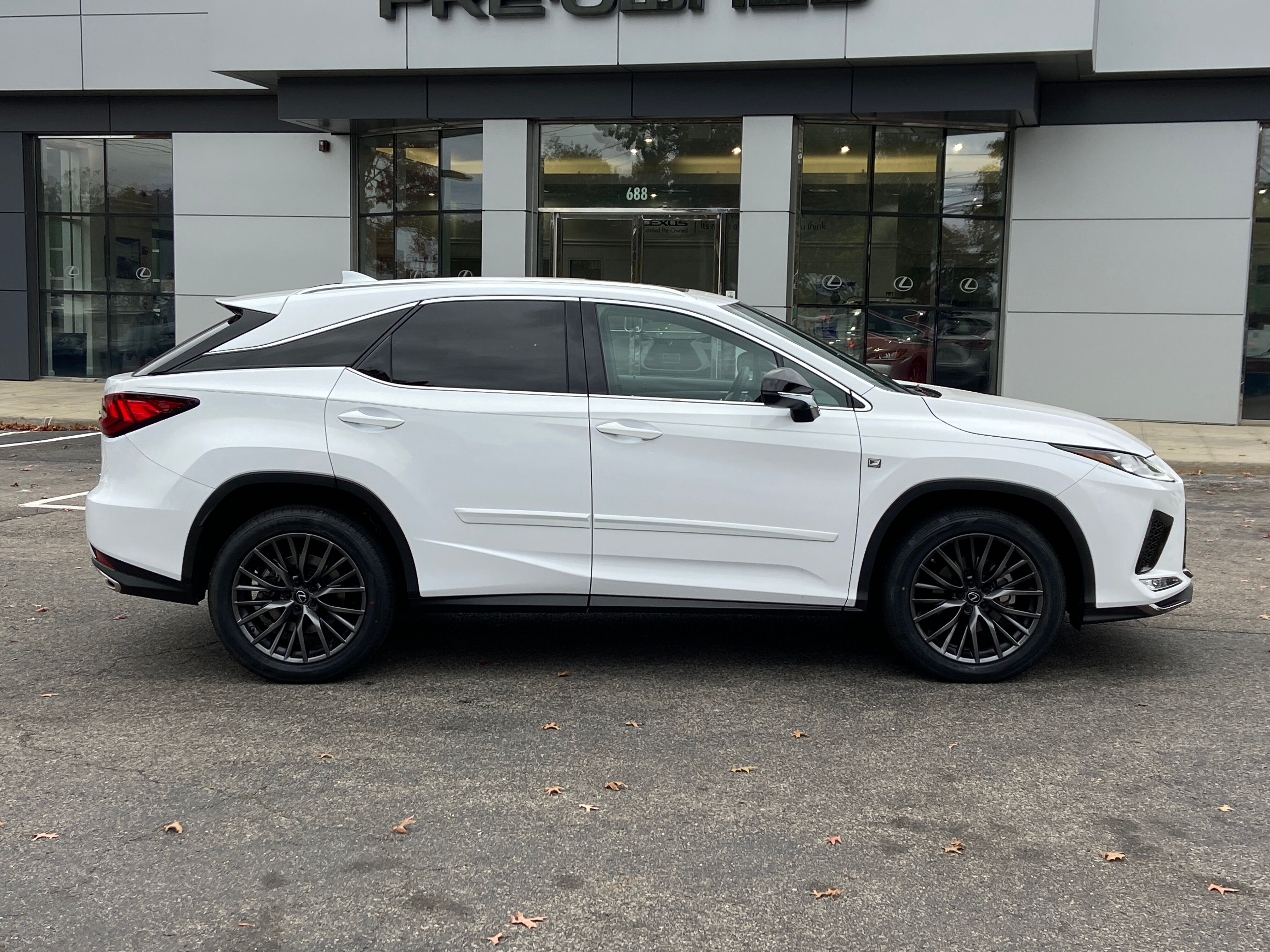 2022 Lexus RX 350 F SPORT photo 2