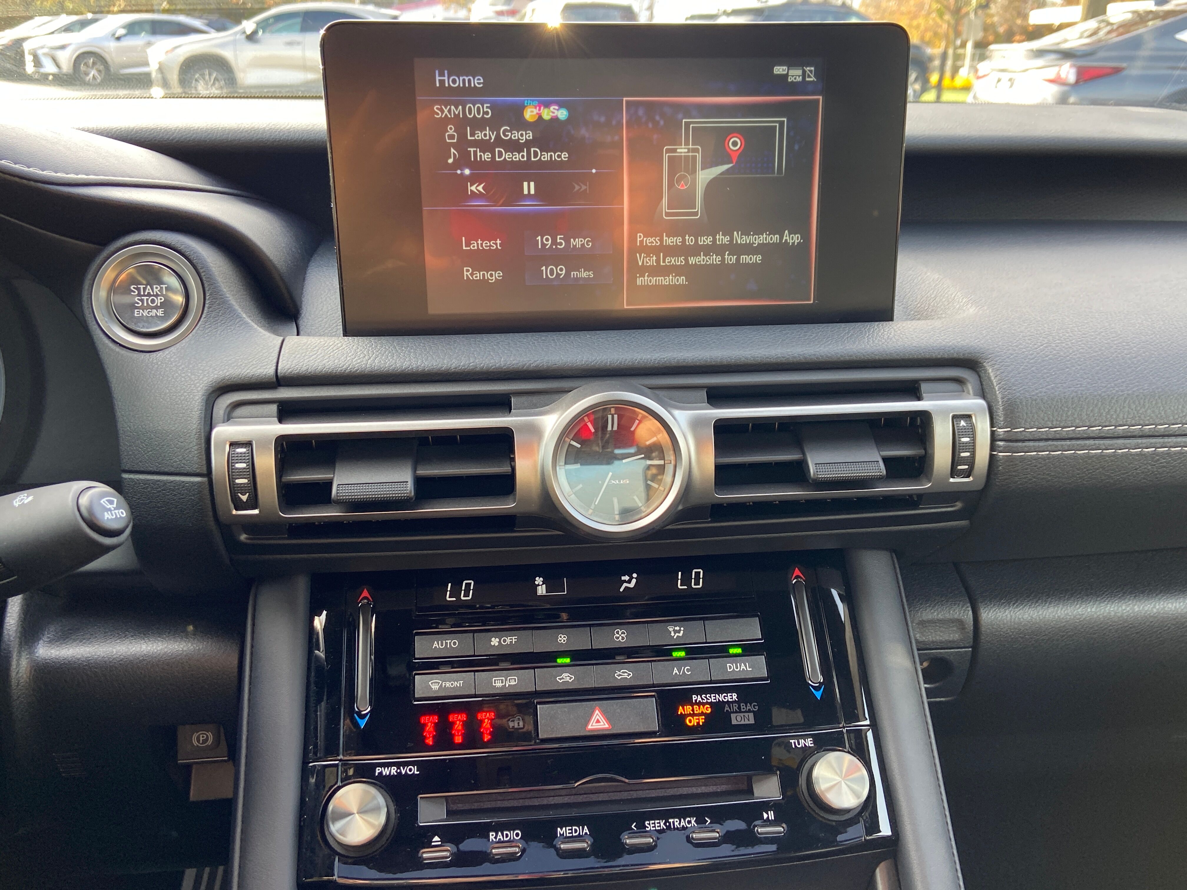 2022 Lexus IS 350 F SPORT photo 3