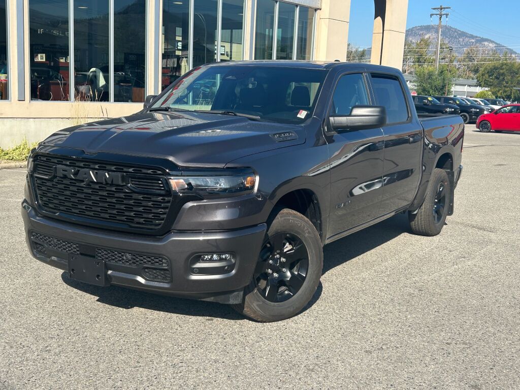 RAM 1500 Tradesman Crew Cab 4WD 2025