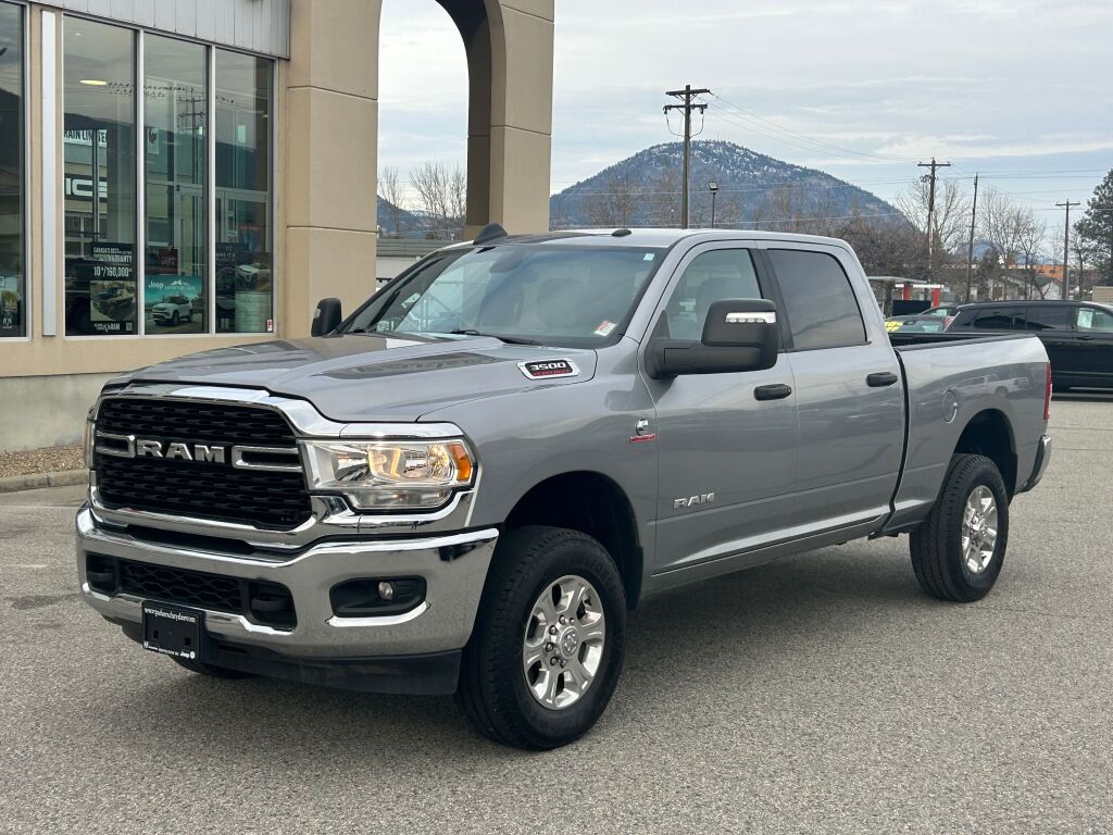 2024 RAM 3500 Big Horn Crew Cab 4WD