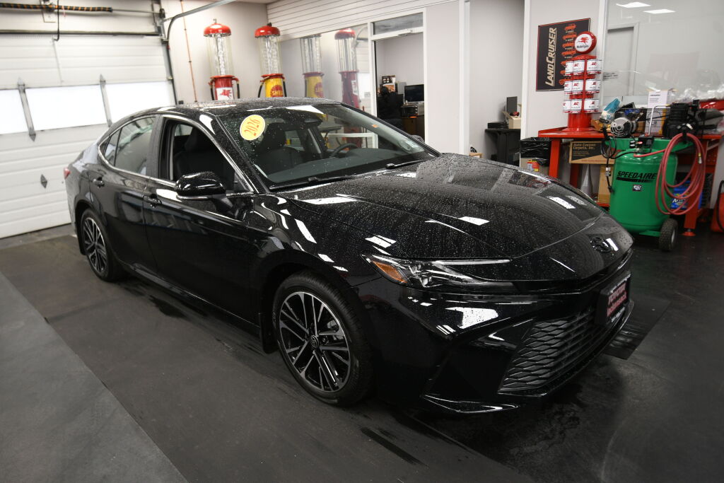 View vehicle photo 2