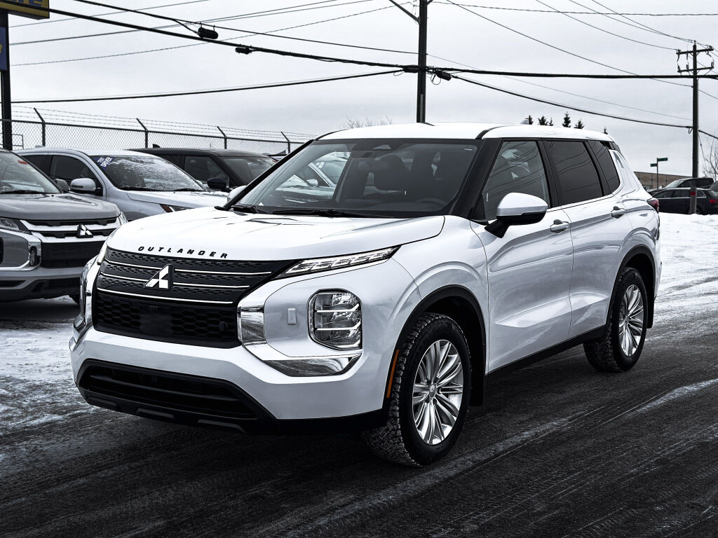 2024 Mitsubishi Outlander ES S-AWC