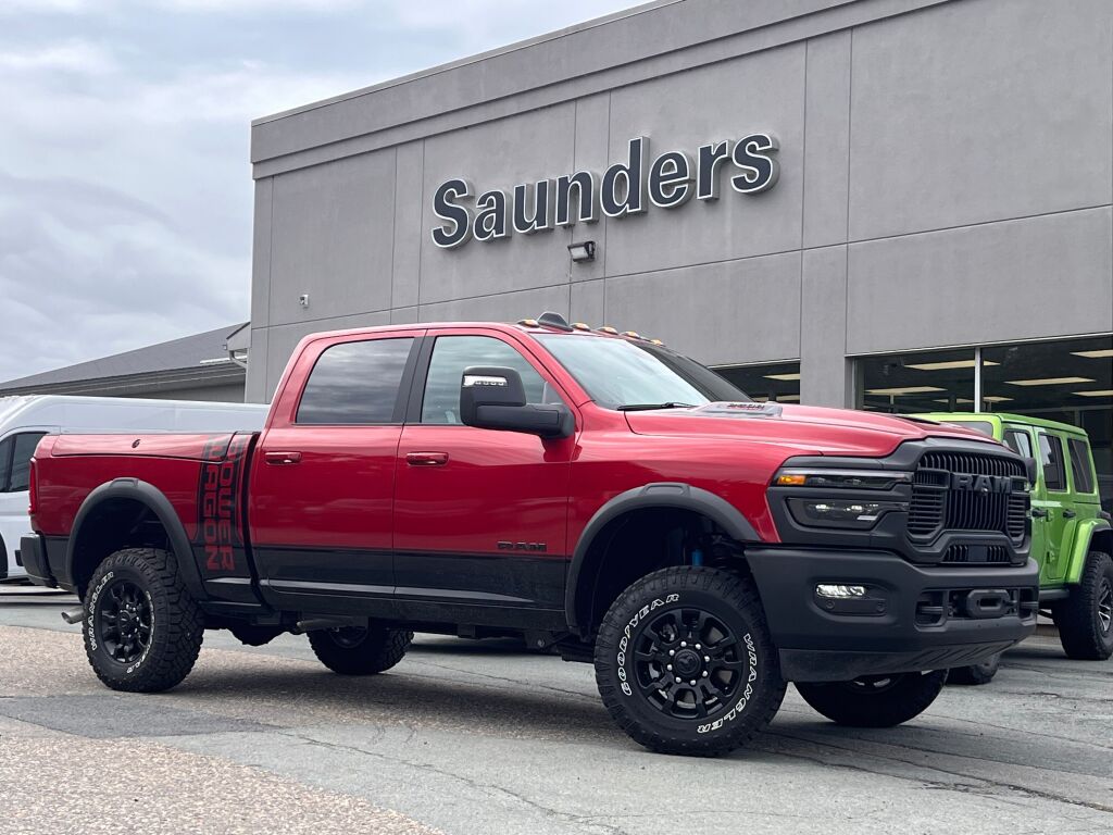 Molten Red Pearl 2026 RAM 2500 Pickup Truck Four-Wheel Drive 8-Speed Automatic