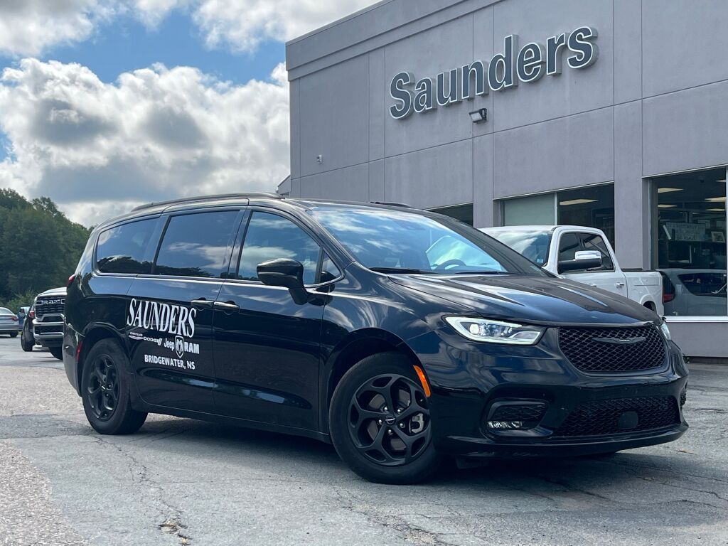 2024 Chrysler Pacifica Hybrid Select FWD