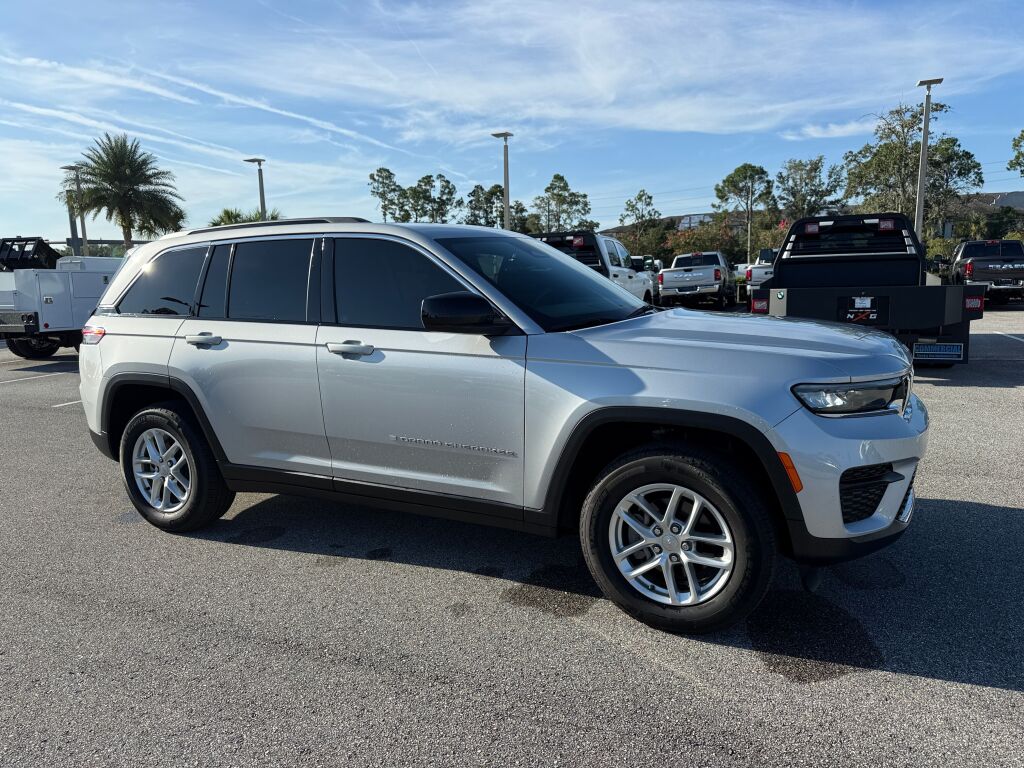 Silver 2025 Jeep Grand Cherokee SUV / Crossover 4X2 8-Speed Automatic
