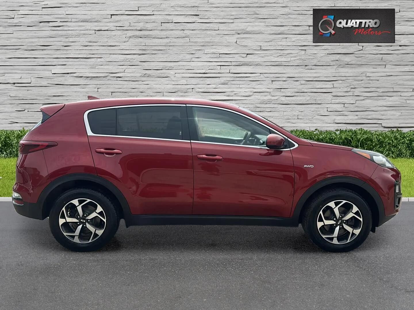 2022 Kia Sportage LX photo 2