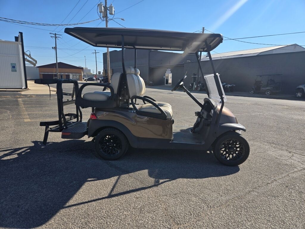 2018 Club Car PRECEDENT