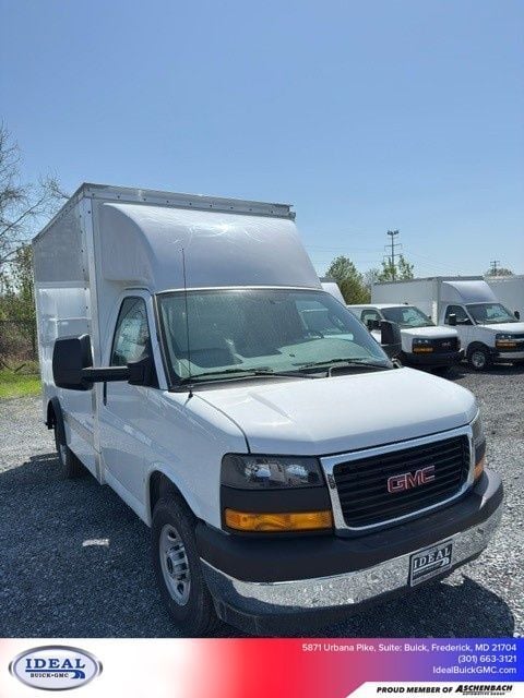 2025 GMC Savana 3500