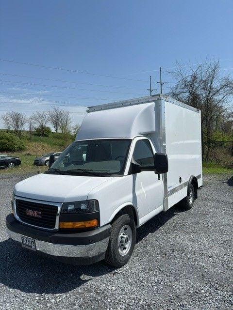 2025 GMC Savana 3500