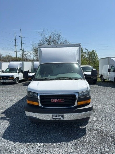 2025 GMC Savana 3500