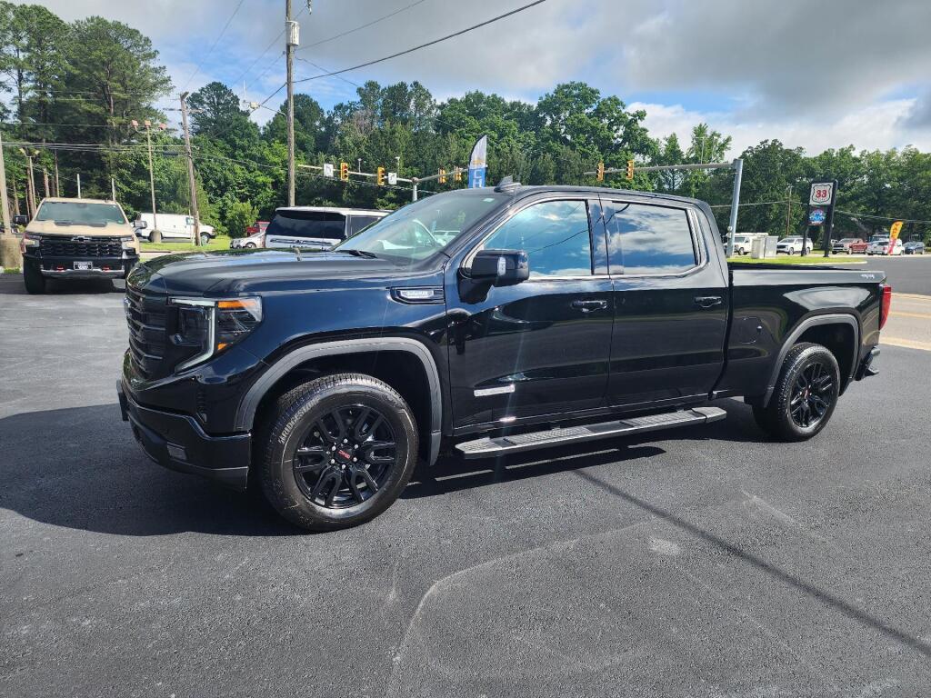 2025 GMC Sierra 1500 Elevation