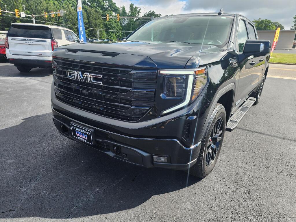 2025 GMC Sierra 1500 Elevation