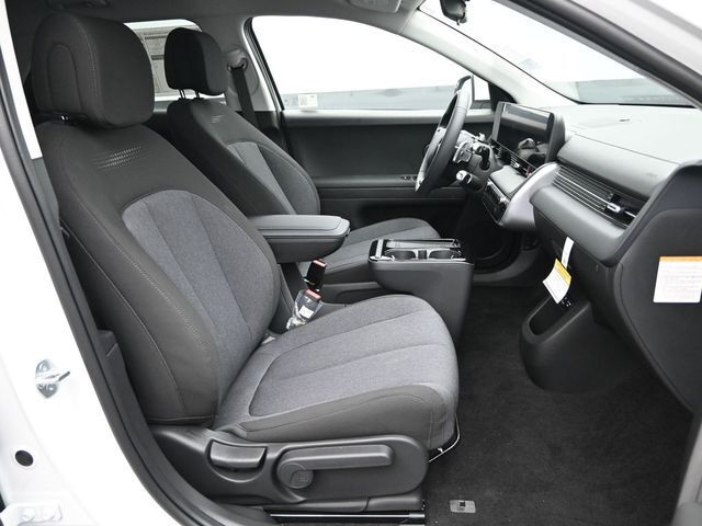 2025 Hyundai IONIQ 5 SE