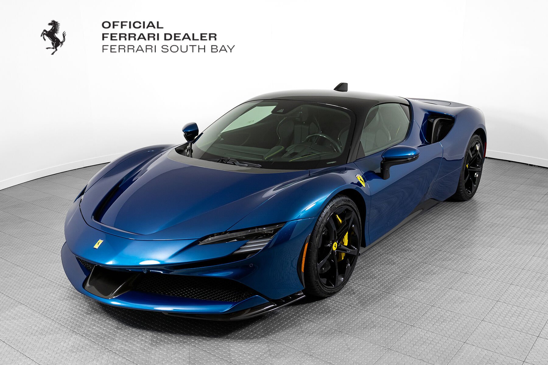 2022 Ferrari SF90 Base's photo