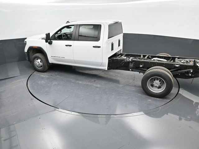 2025 GMC Sierra 3500HD CC Pro