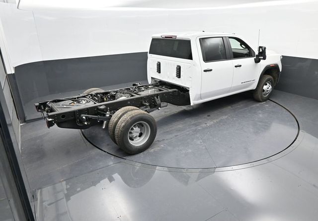 2025 GMC Sierra 3500HD CC Pro