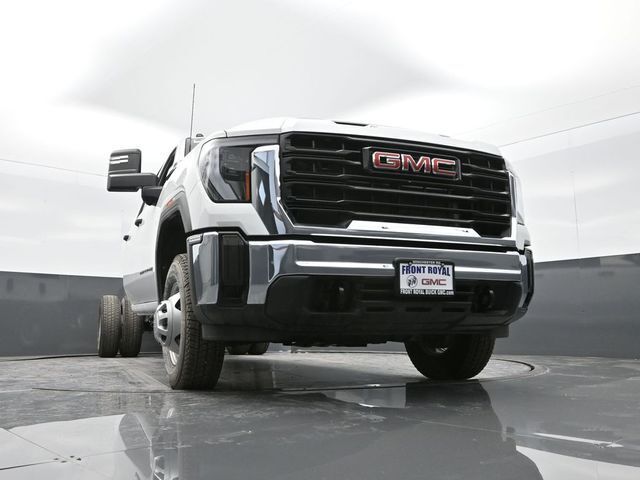 2025 GMC Sierra 3500HD CC Pro
