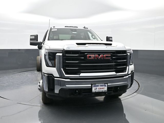 2025 GMC Sierra 3500HD CC Pro