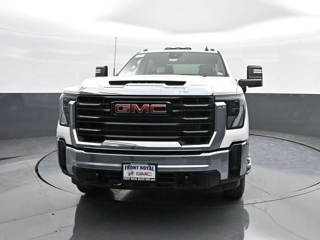 2025 GMC Sierra 3500HD CC Pro