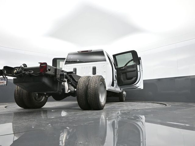2025 GMC Sierra 3500HD CC Pro