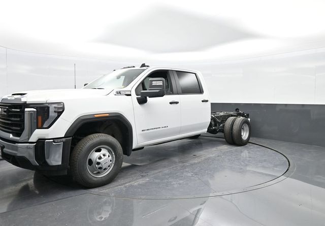 2025 GMC Sierra 3500HD CC Pro