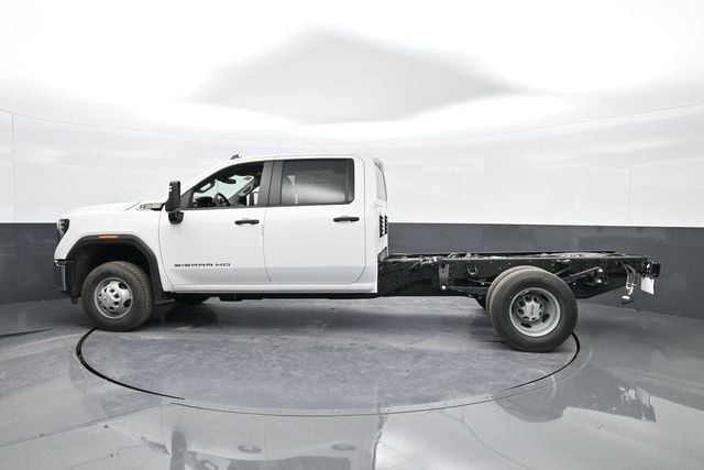 2025 GMC Sierra 3500HD CC Pro