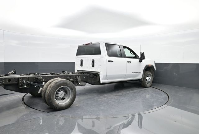2025 GMC Sierra 3500HD CC Pro