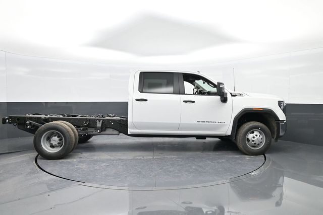 2025 GMC Sierra 3500HD CC Pro
