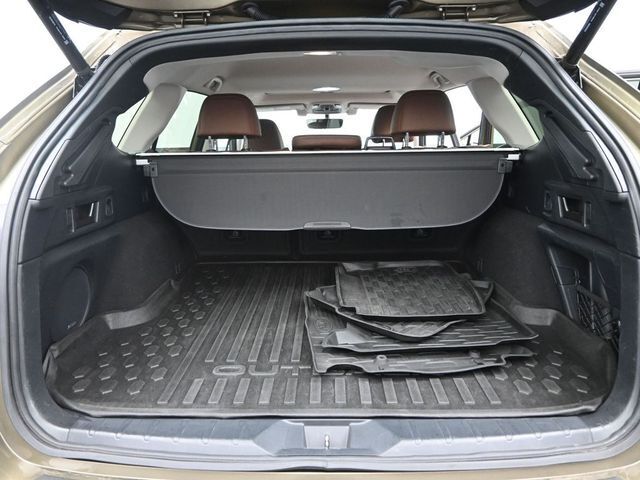 2020 Subaru Outback Touring XT