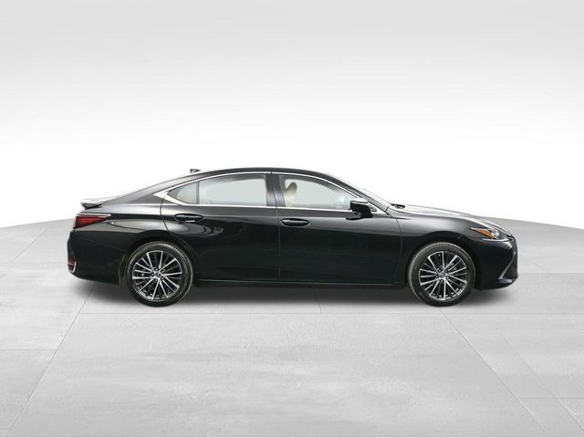 2024 Lexus ES 300h Base