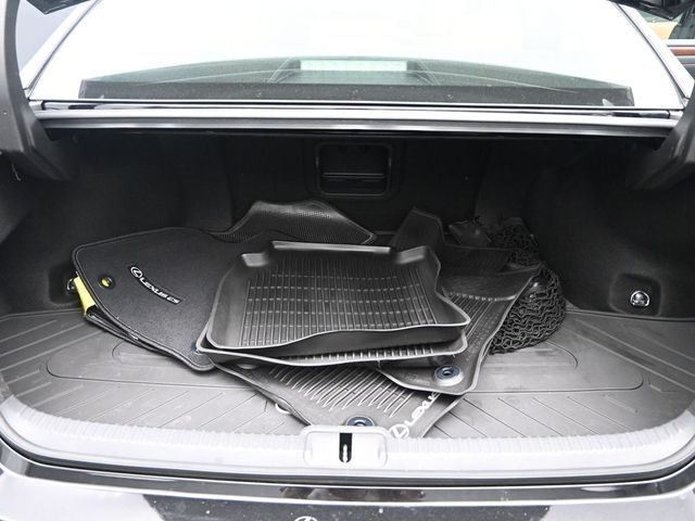 2024 Lexus ES 300h Base