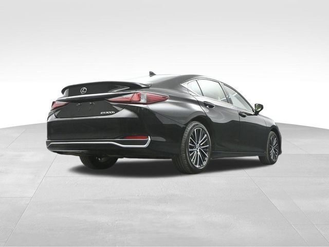 2024 Lexus ES 300h Base