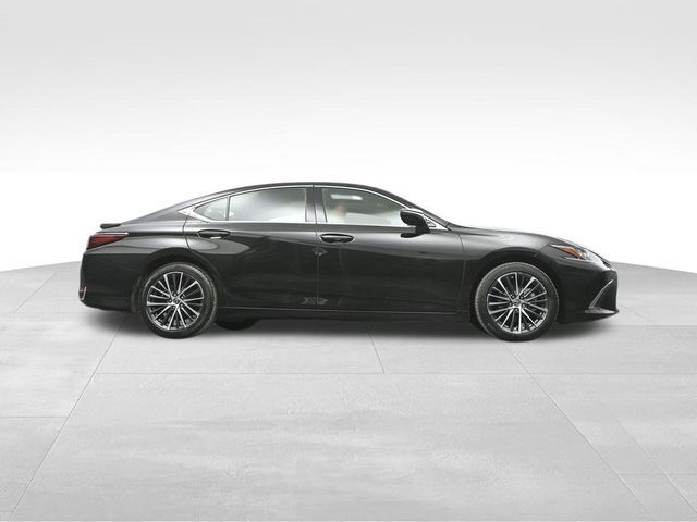 2024 Lexus ES 300h Base