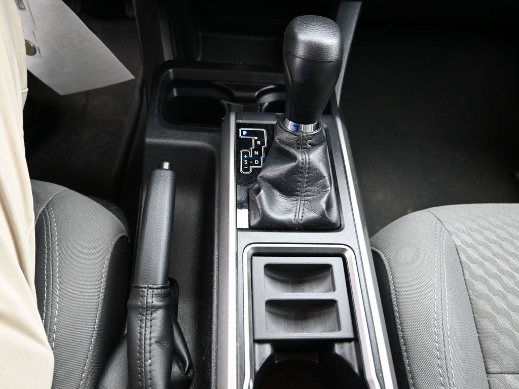 2021 Toyota Tacoma SR5 V6
