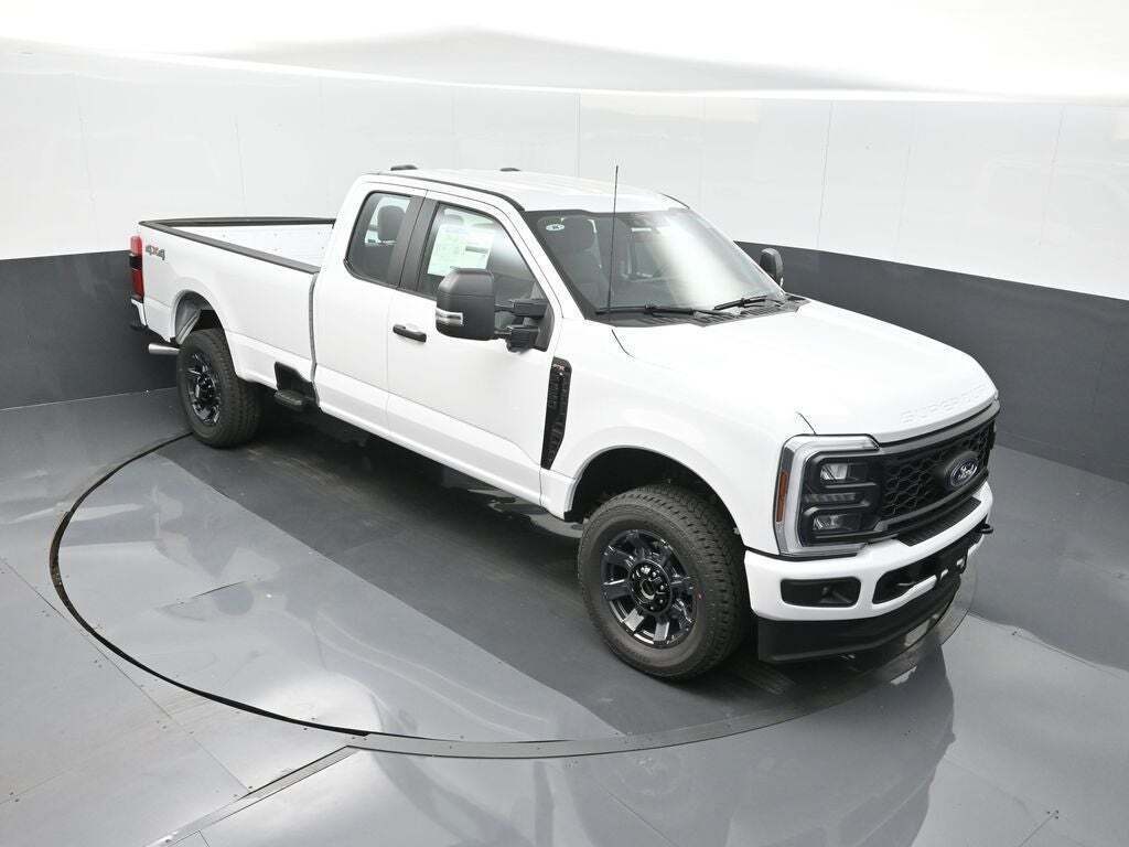 2025 Ford F-350 Super Duty XL