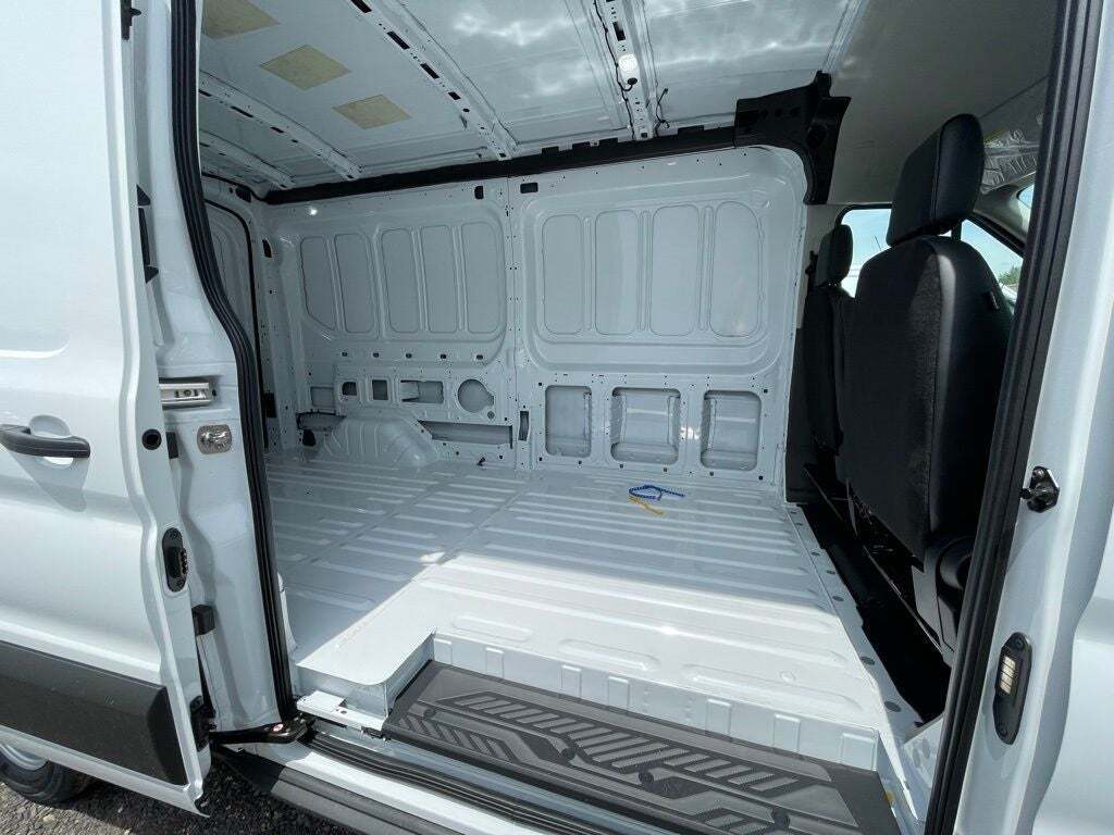2025 Ford Transit 250