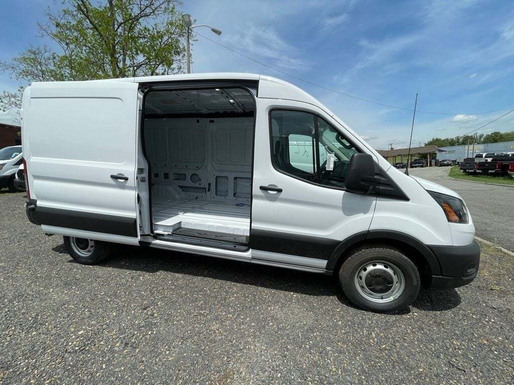 2025 Ford Transit 250