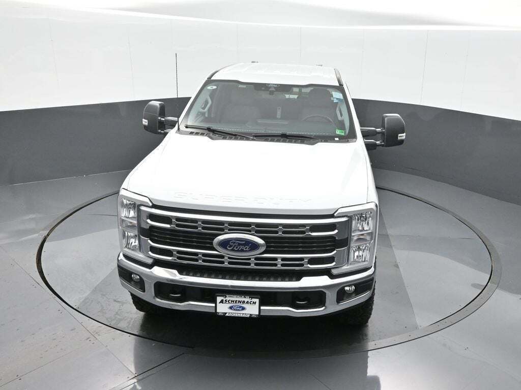 2025 Ford F-350 Super Duty XLT