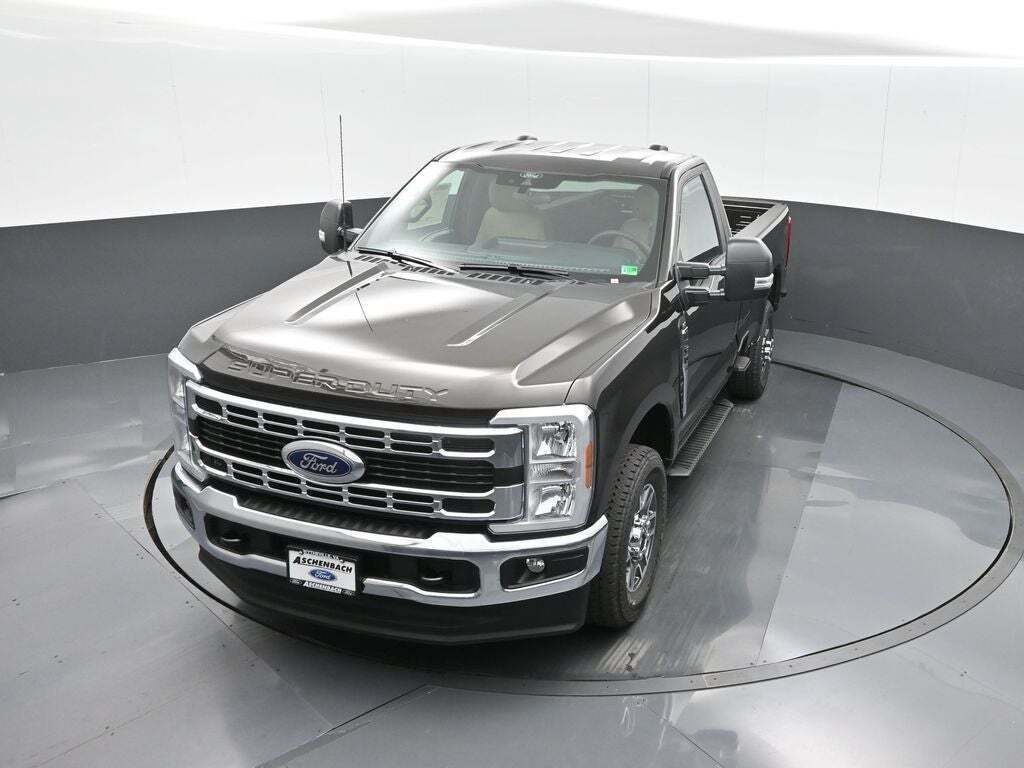 2025 Ford F-350 Super Duty XLT