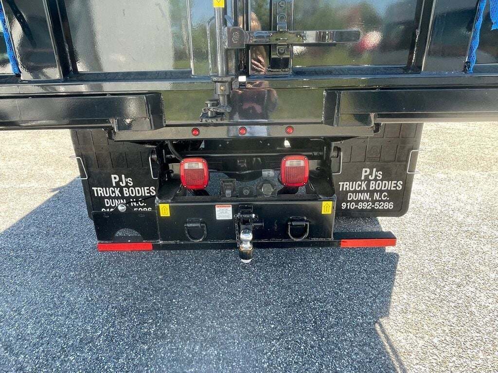 2024 Ford F-650 Super Duty 