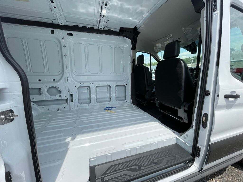 2025 Ford Transit 250